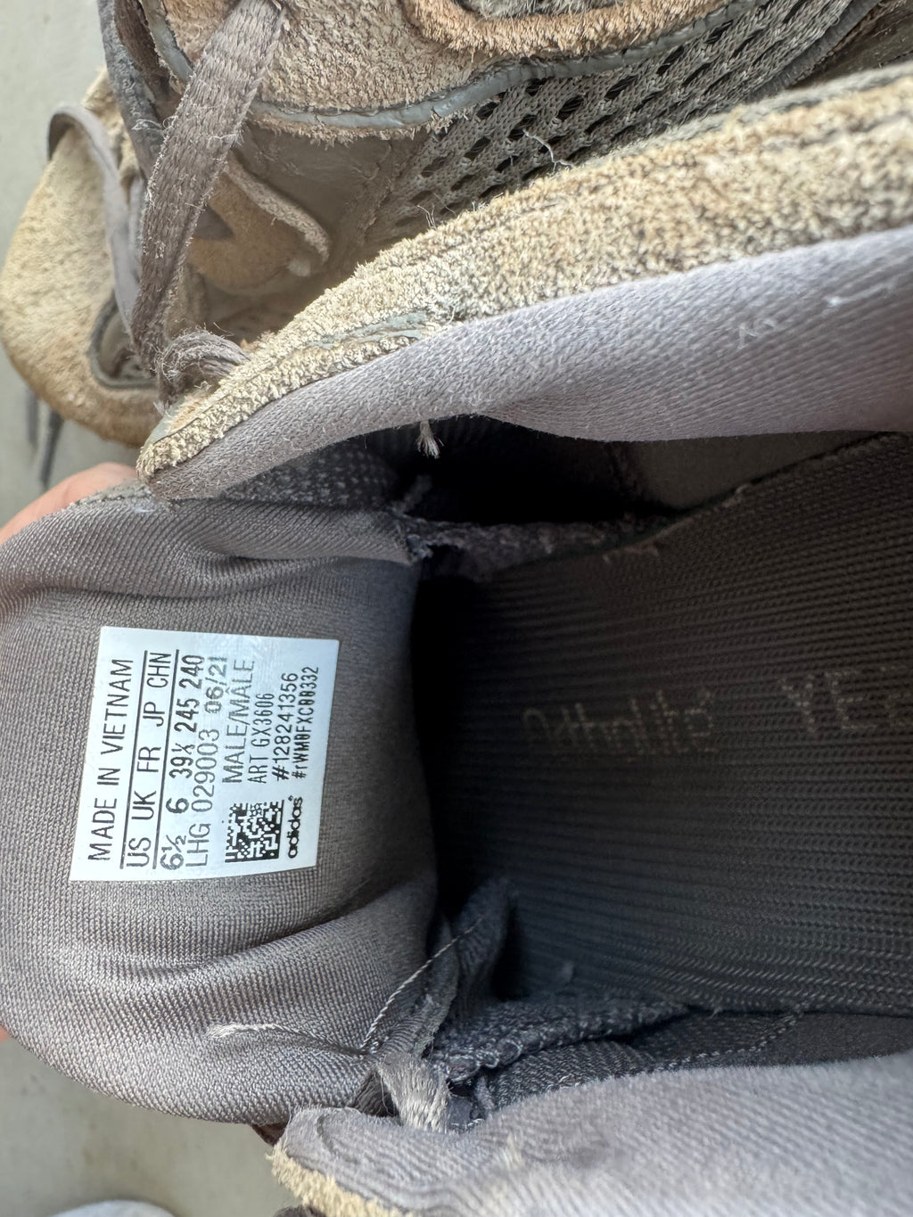 yeezys